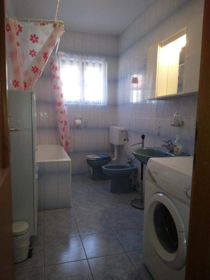 Apartment Meri Trogir Exterior photo
