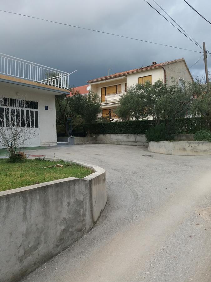 Apartment Meri Trogir Exterior photo