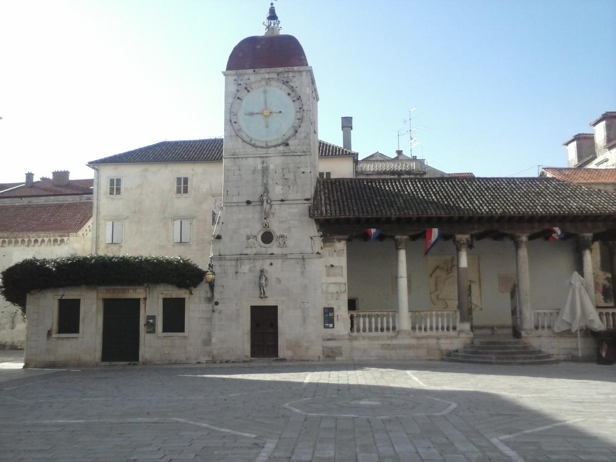 Apartment Meri Trogir Exterior photo